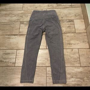Lululemon Wunder Under Crop Ribbed Snow Washed size 4 euc